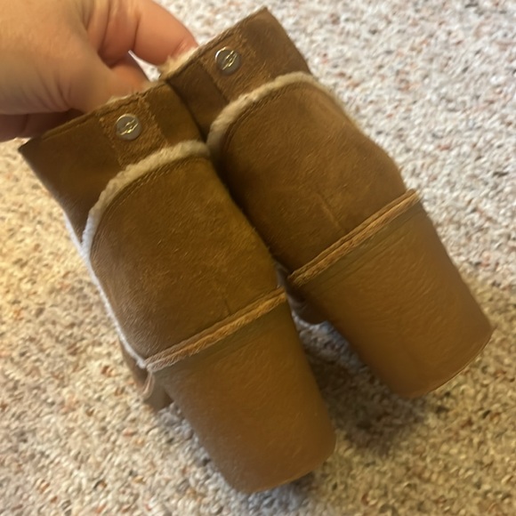 UGG Women's Kasen Block-Heel Tan Boots Size 7 - Picture 6 of 12